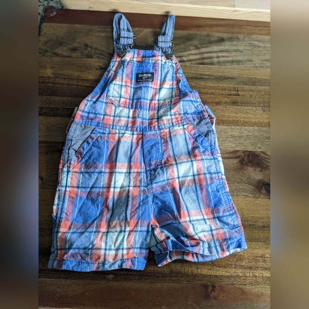 Oshkosh shorts overalls size 24m
